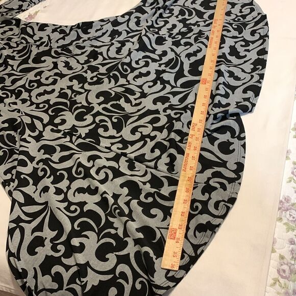 Chico's Size 2 classic and classy gray and black midi dress - Picture 8 of 10